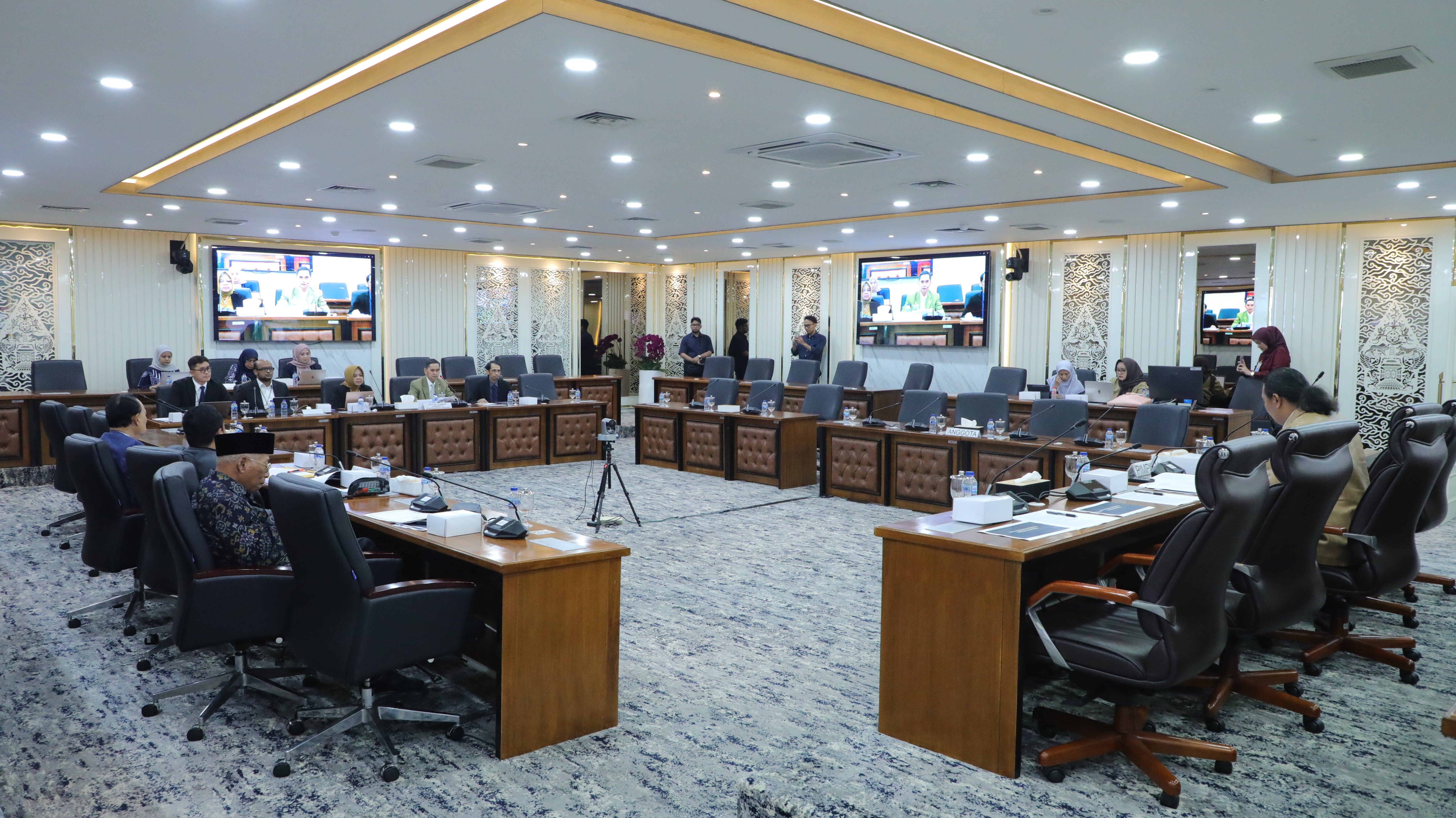  https://www.mahkamahagung.go.id/cms/media/14951