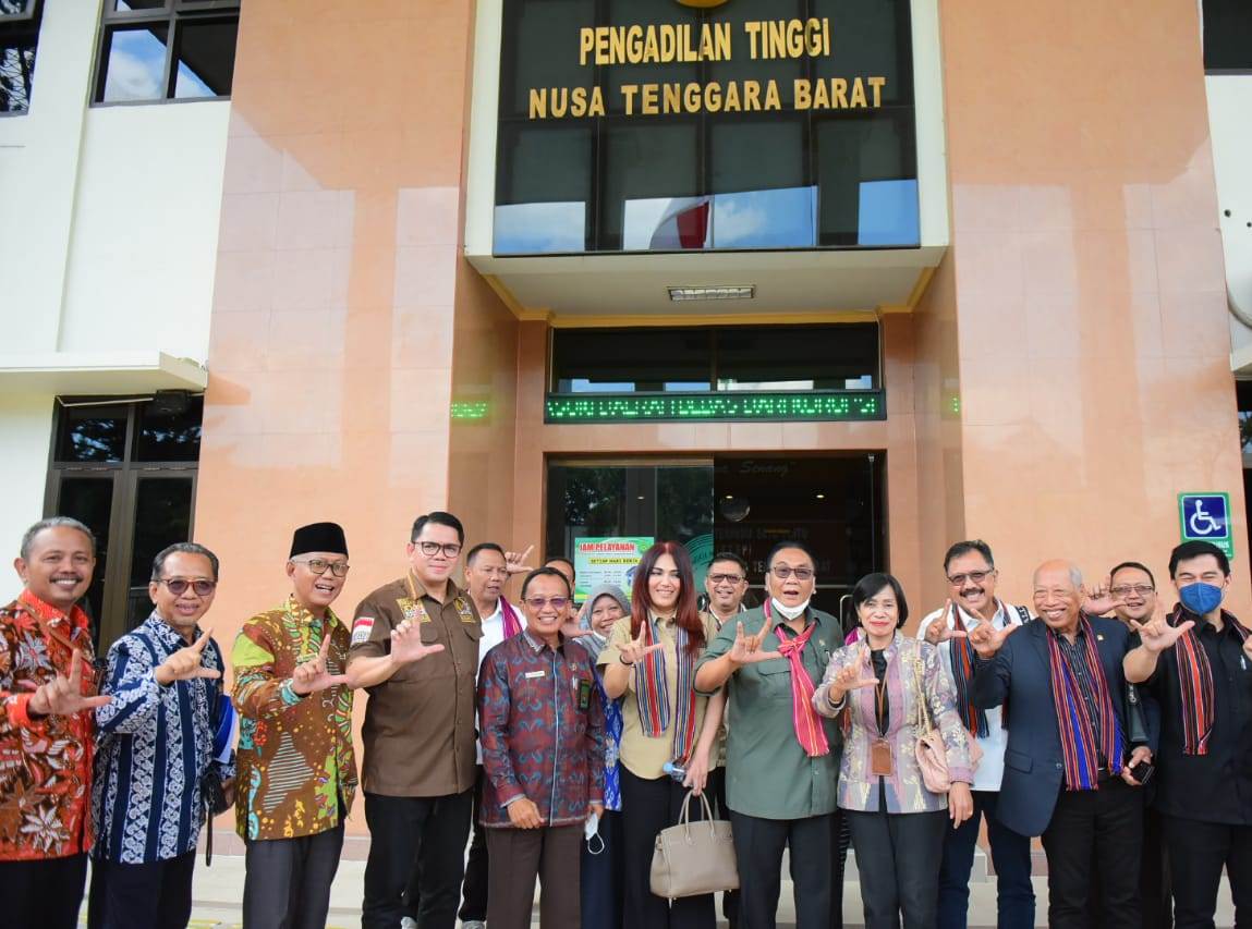 KUNJUNGAN KERJA KOMISI III DPR RI DENGAN 3 (TIGA) LINGKUNGAN PERADILAN SE WILAYAH PROVINSI NUSA TENGGARA BARAT