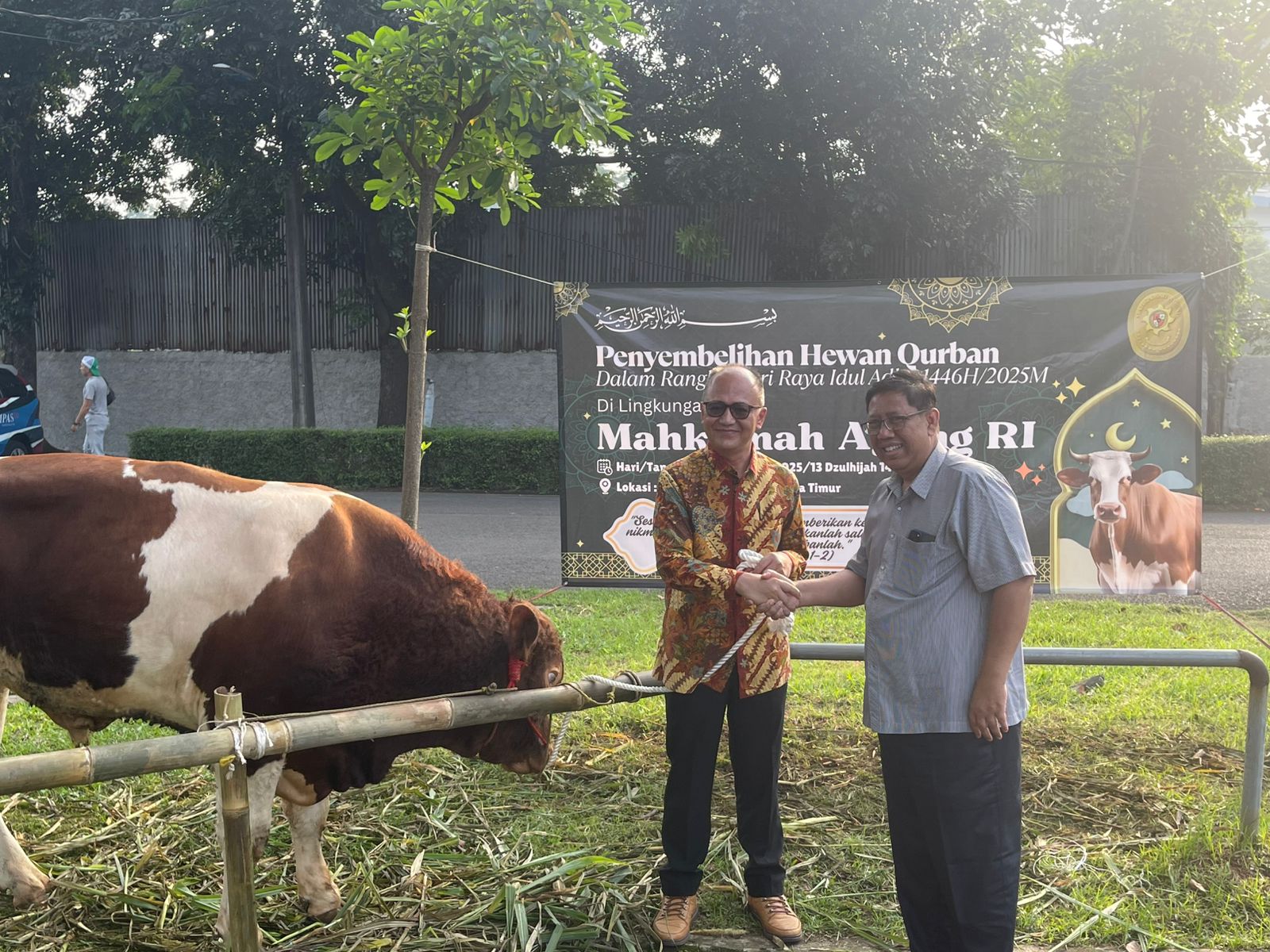 MAHKAMAH AGUNG SELENGGARAKAN PEMOTONGAN HEWAN QURBAN