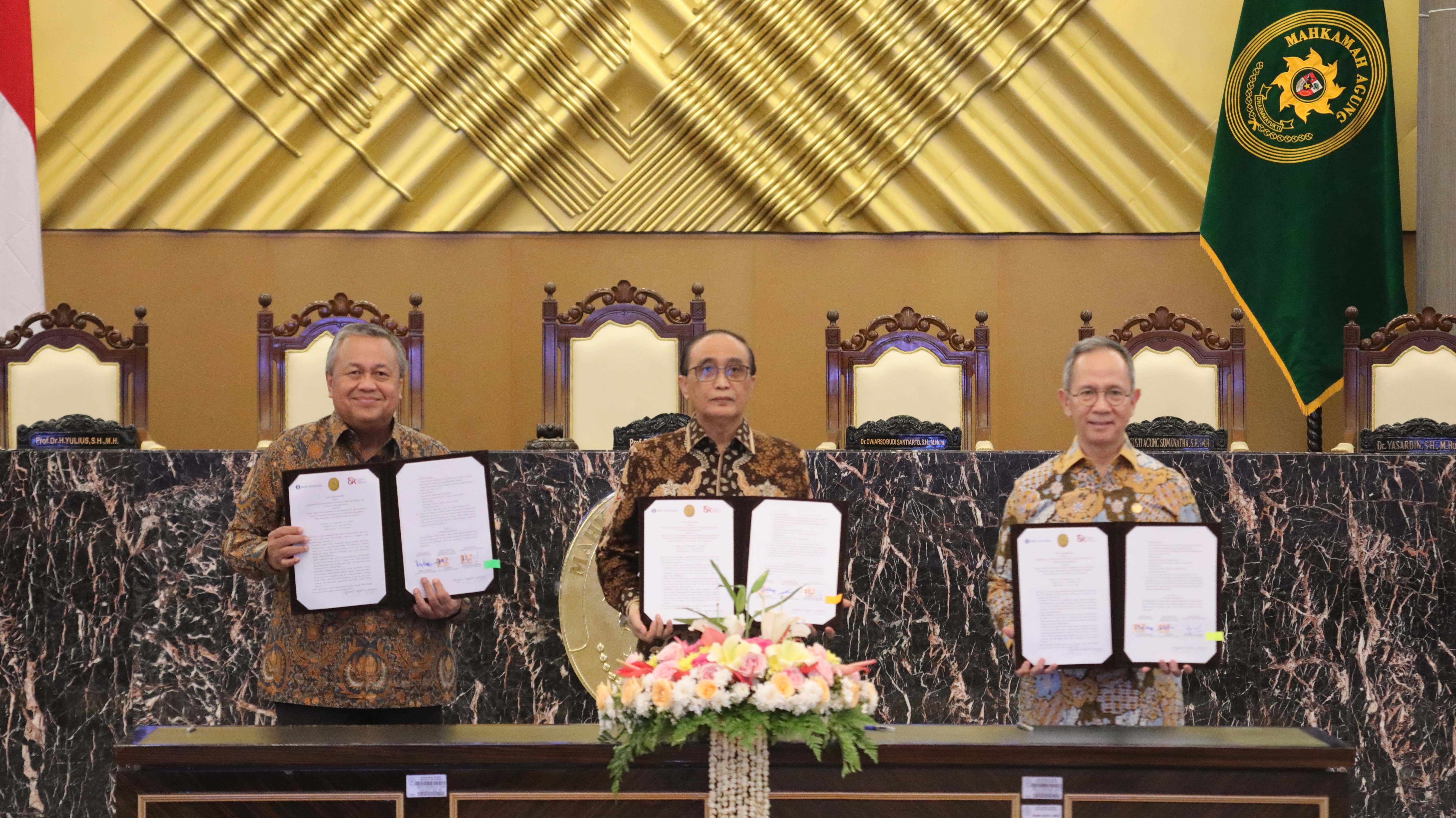 MA KEMBALI JALIN NOTA KESEPAHAMAN DENGAN BI DAN OJK, PERKUAT SINERGI INSTITUSI HUKUM DAN KEUANGAN