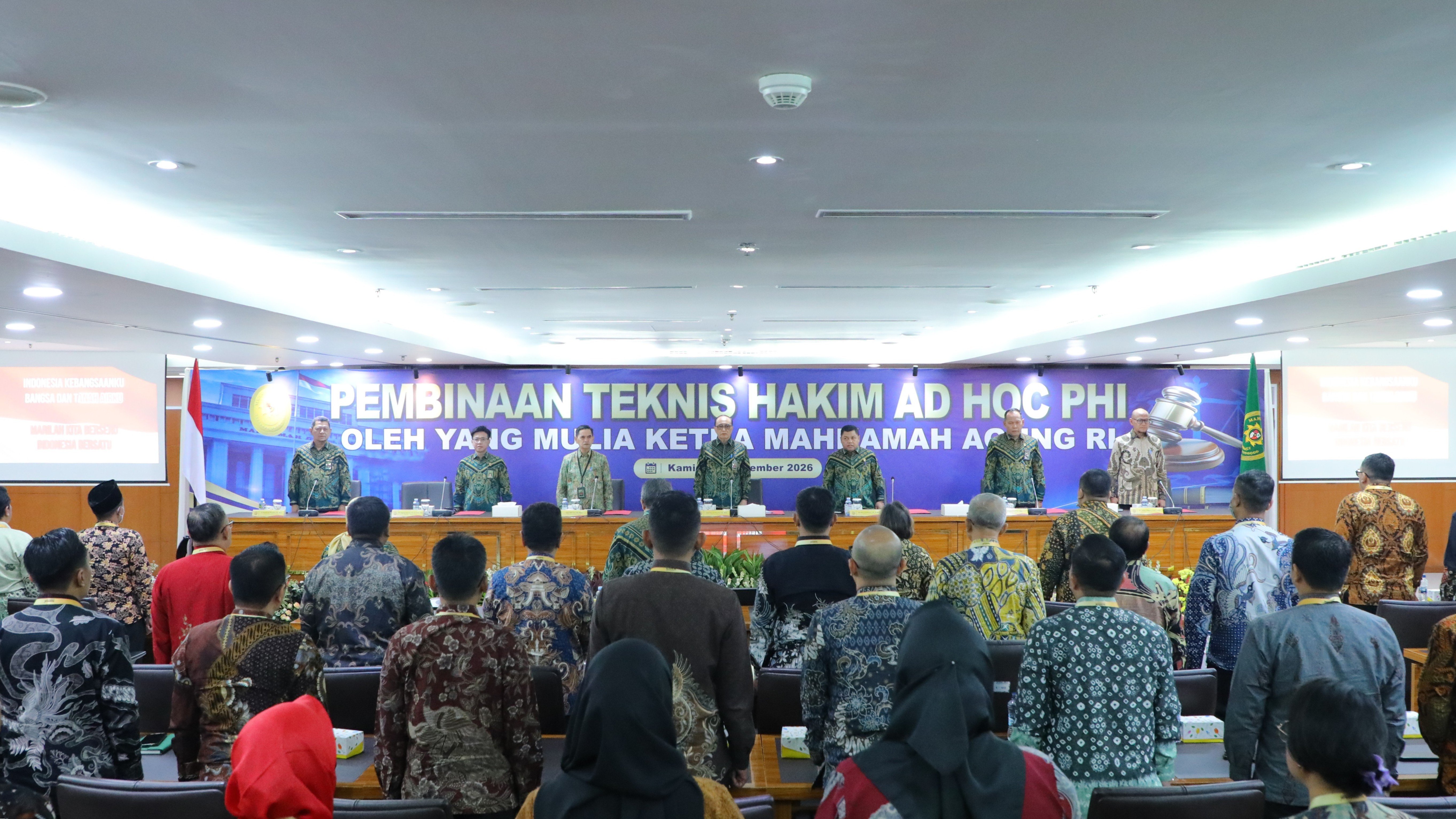 KETUA MA TEGASKAN PERAN PENTING PENGADILAN PHI BAGI DUNIA USAHA DAN PEKERJA