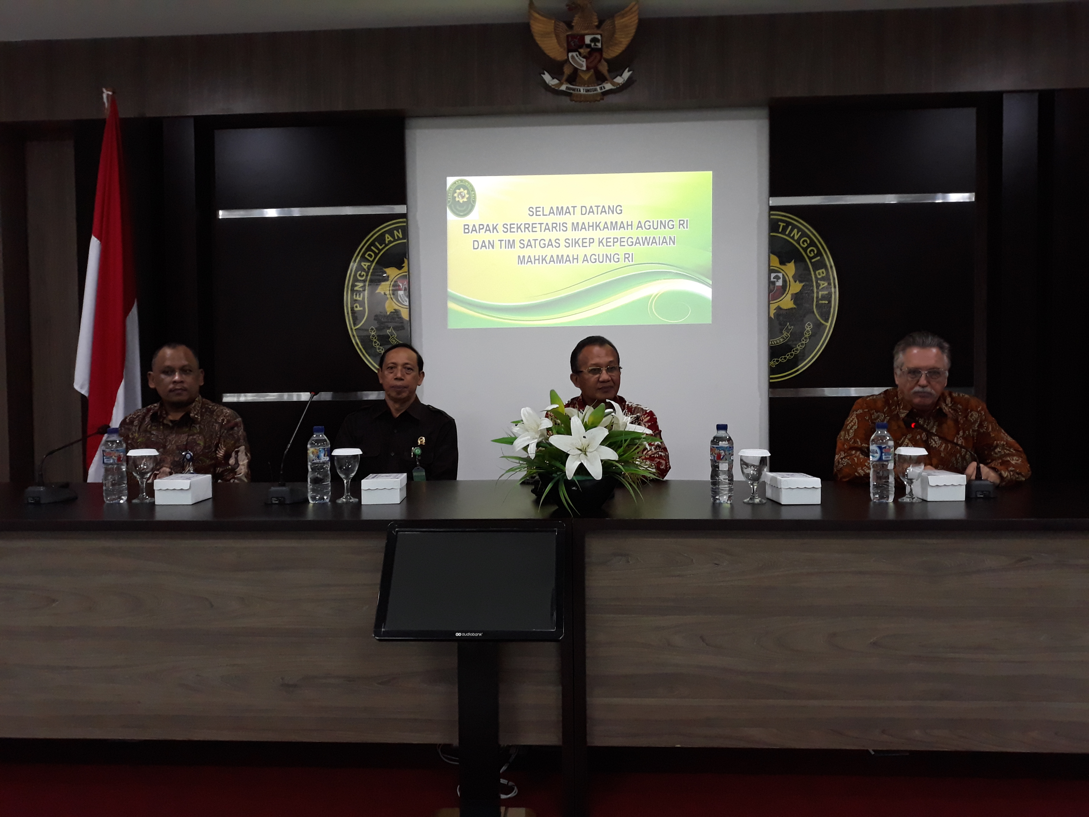MAHKAMAH AGUNG DAN PT. TASPEN BERBAGI INFORMASI TERKAIT TEKNOLOGI INFORMASI