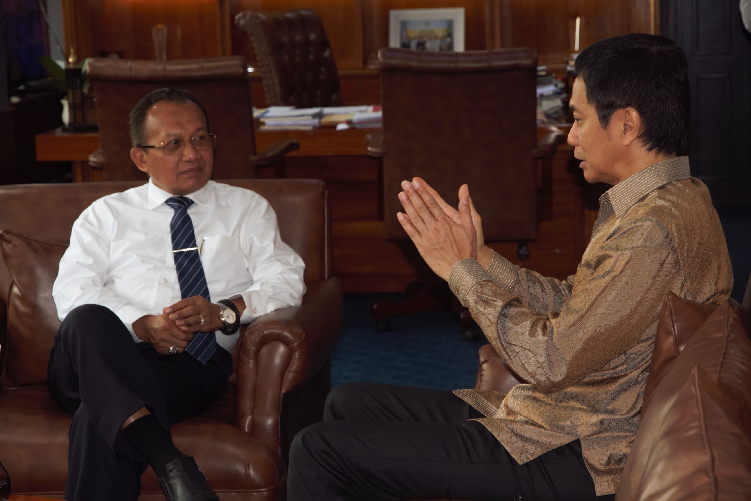 SEKRETARIS MAHKAMAH AGUNG MENERIMA KUNJUNGAN ADDIE MS DALAM RANGKA PEMBUATAN HIMNE MAHKAMAH AGUNG