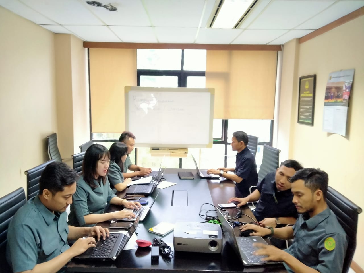 PASCA PENGUMUMAN LOWONGAN CPNS, HELPDESK MAHKAMAH AGUNG SIBUK LAYANI CALON PELAMAR