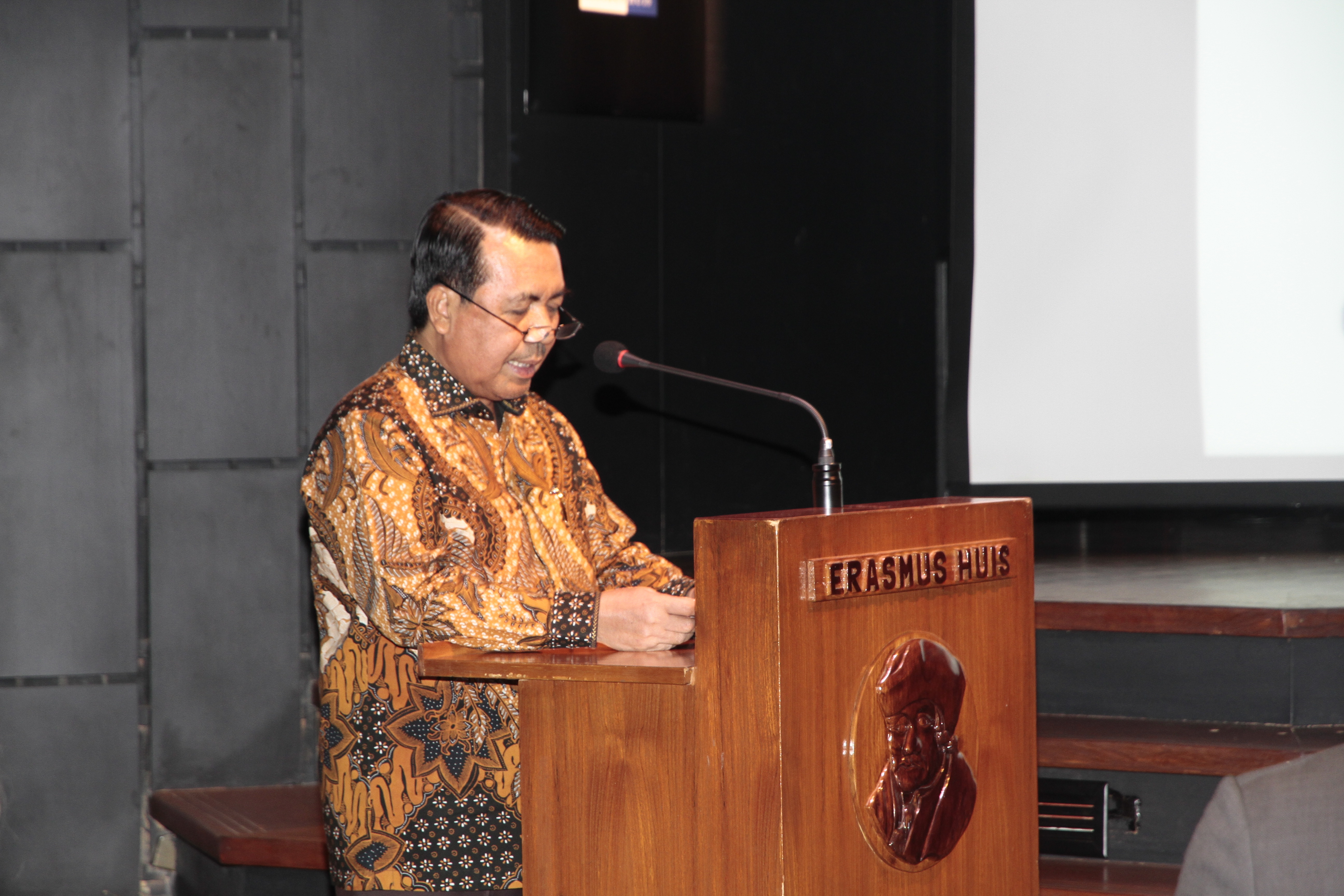 Dr. SYARIFUDDIN CERAMAH PADA KONFERENSI INDONESIA - NETHERLANDS SECURITY AND RULE OF LAW UPDATE 2019